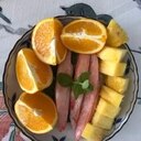 リーフレタス、風味かまぼこ、パイン、オレンジ